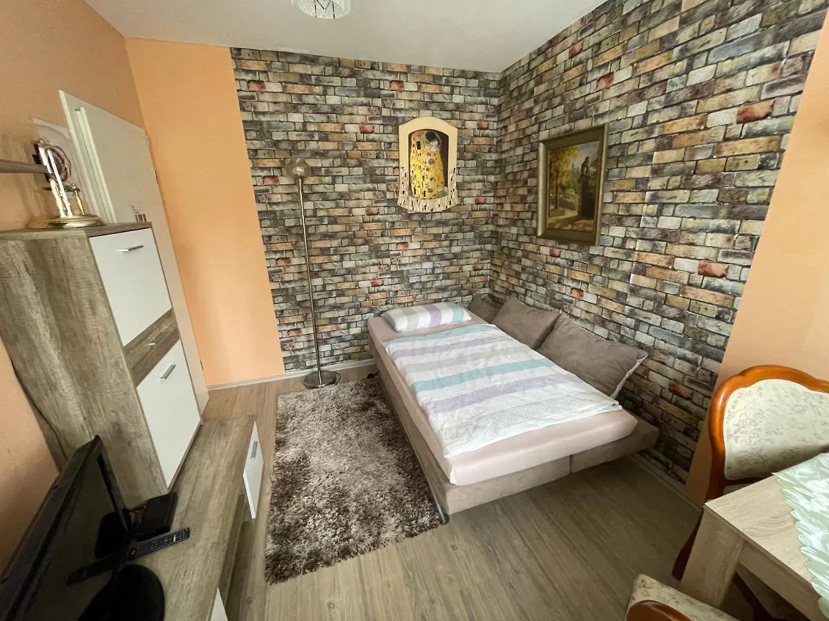 Zentrumsnahe Ferienwohnung Dresden 0*,